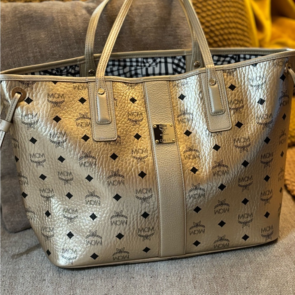 MCM Medium Liz reversible shopper tote